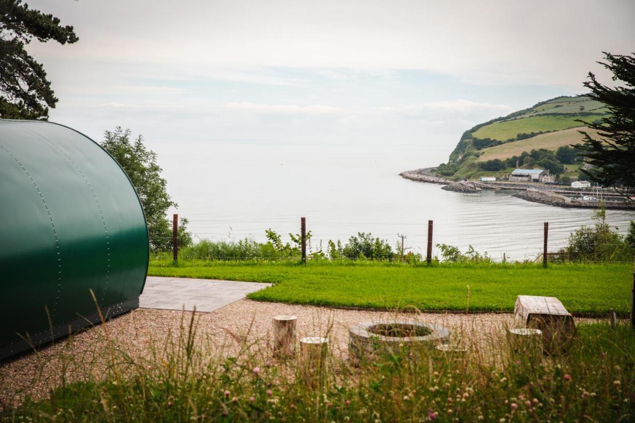 ホテル Glenarm Castle Ocean View Pods エクステリア 写真
