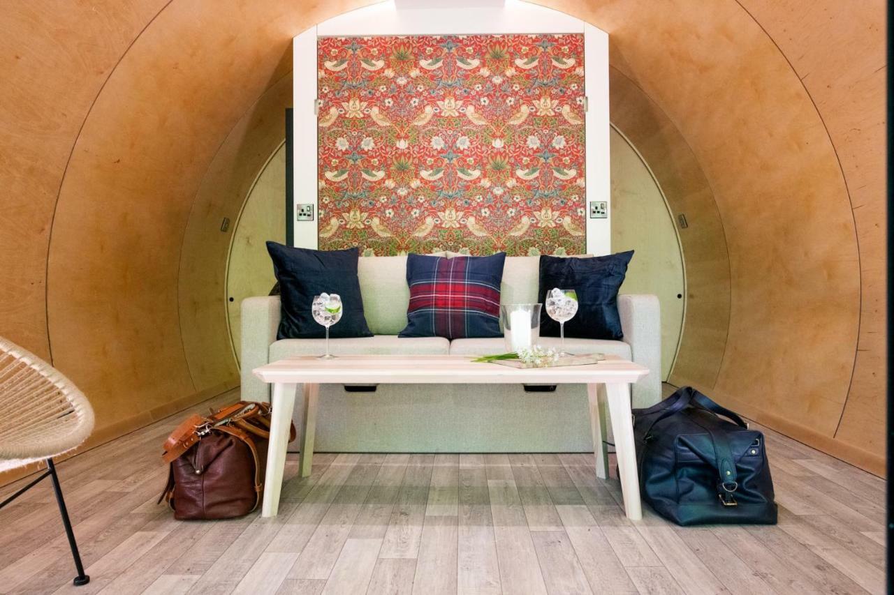 ホテル Glenarm Castle Ocean View Pods エクステリア 写真